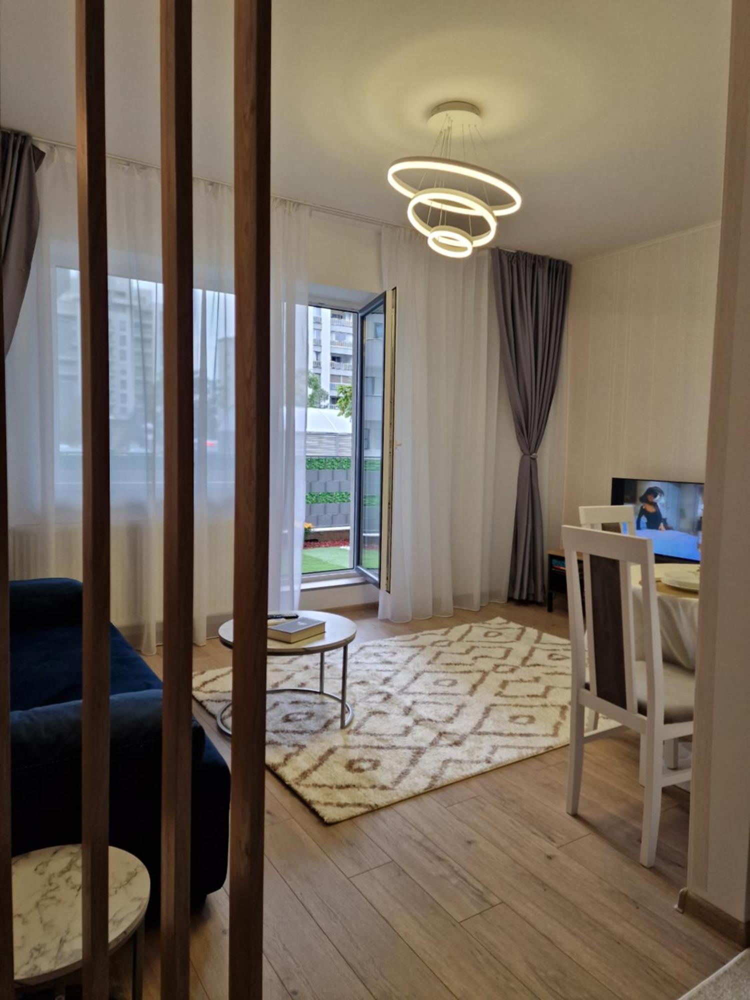 Studio&Garden! Roşu 외부 사진